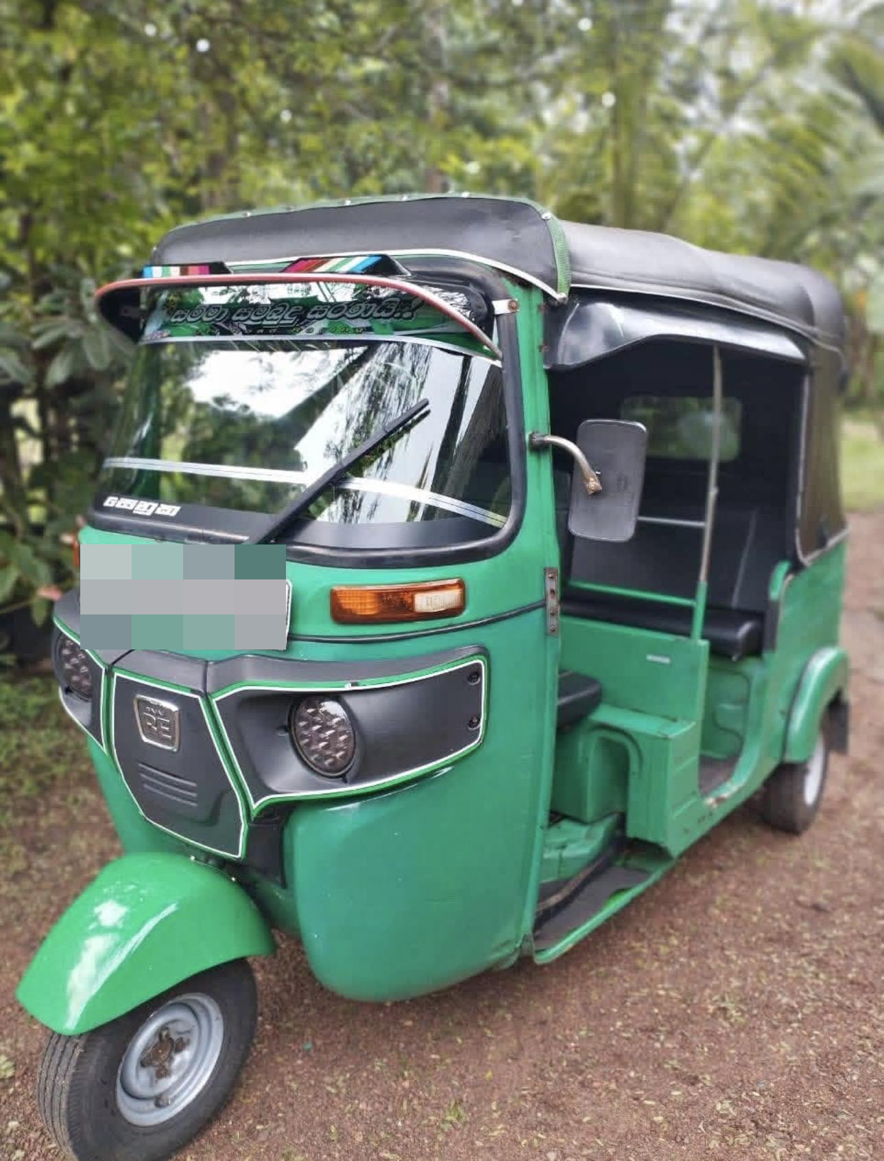 Bajaj 4 stroke 2015 - Used Three wheeler sale in Sri Lanka - patpat.lk