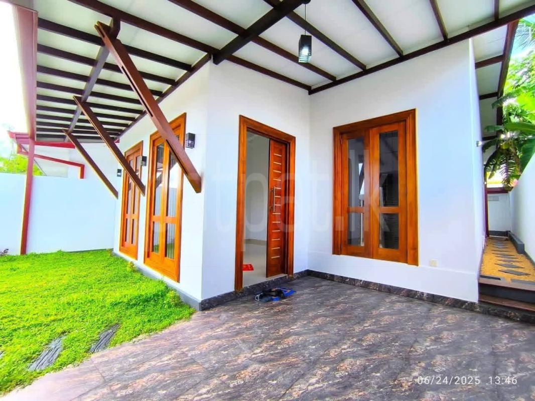 Advertisement image 6