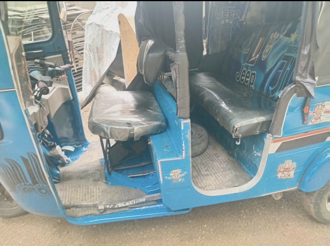 Bajaj Three Wheel 2016 - Used Three wheeler sale in Sri Lanka - patpat.lk
