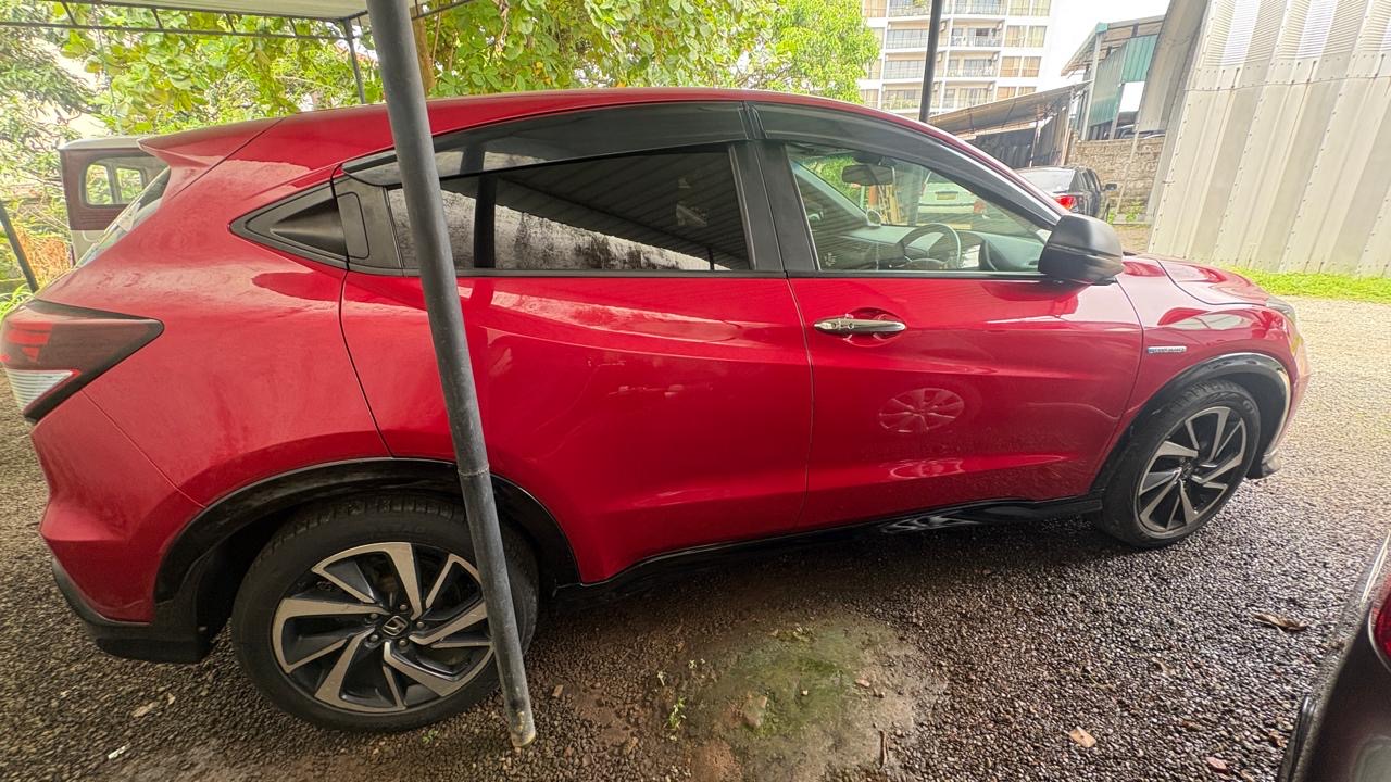 Honda Vezel 2018 - Used SUV sale in Sri Lanka - patpat.lk