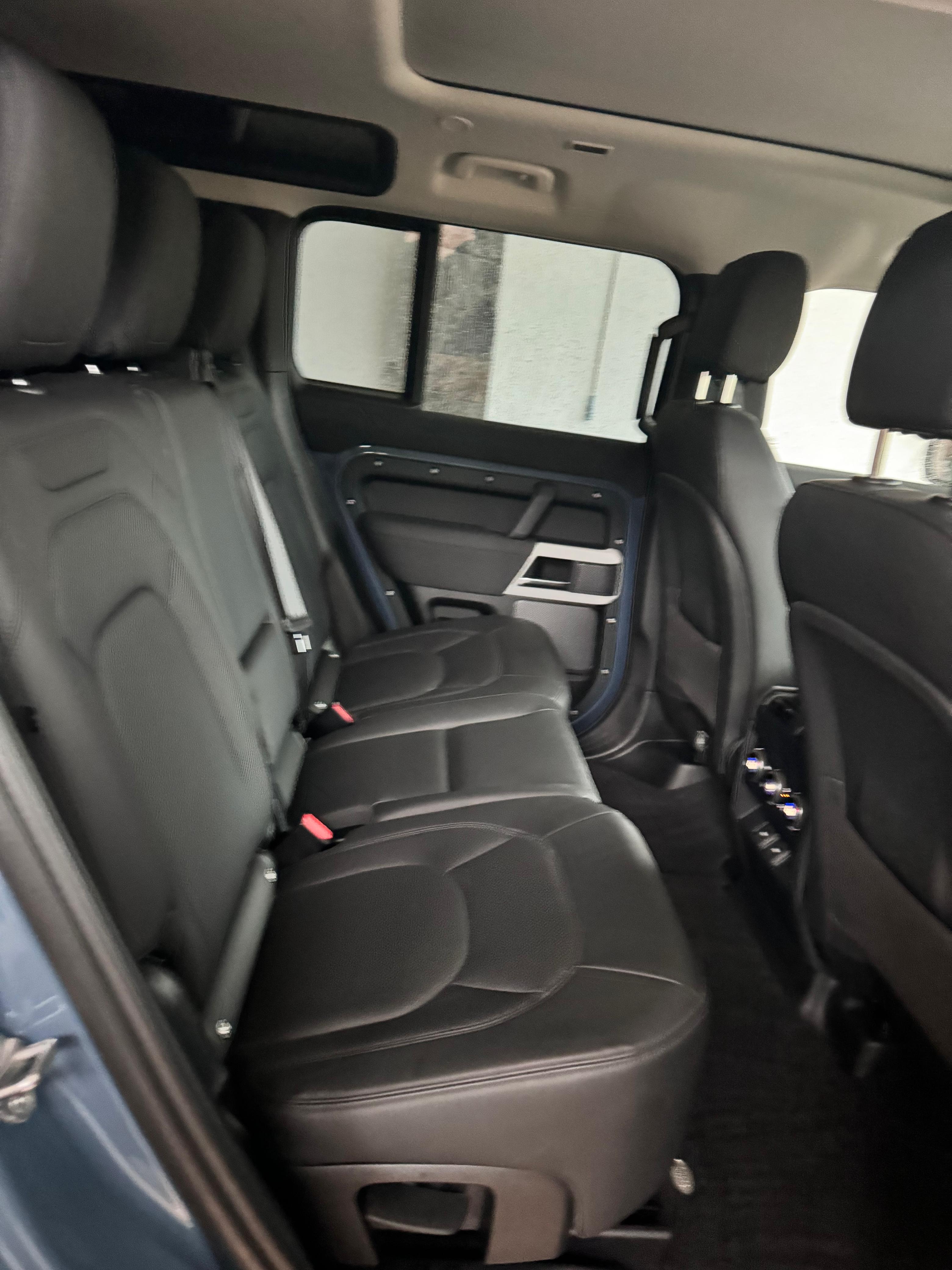 Land Rover Defender 2023 - மறுசீரமைக்கப்பட்டது SUV sale in Sri Lanka - patpat.lk