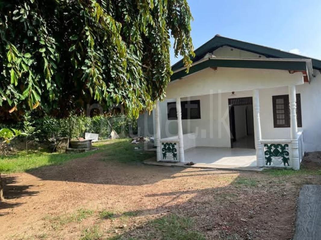 House for Sale in Athurugiriya