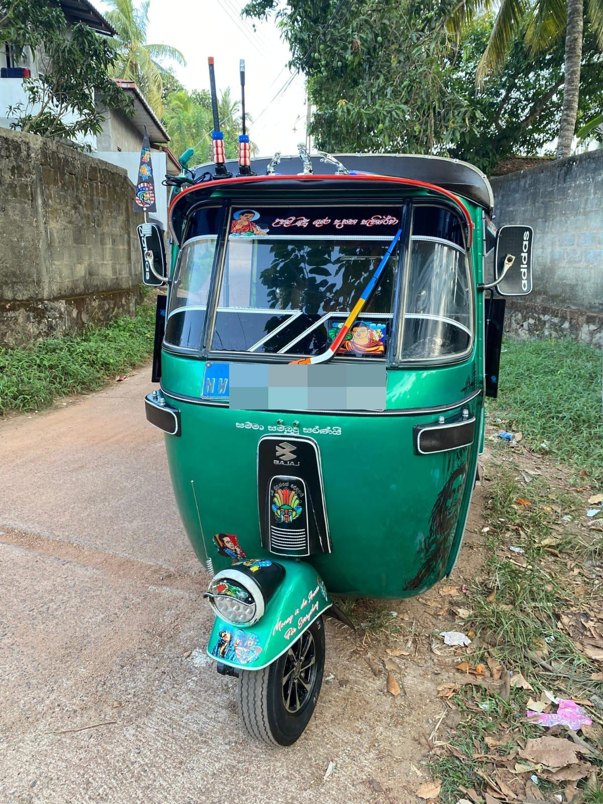 Bajaj Three Wheel 2006 - பயன்படுத்தப்பட்டது முச்சக்கர வண்டி sale in Sri Lanka - patpat.lk