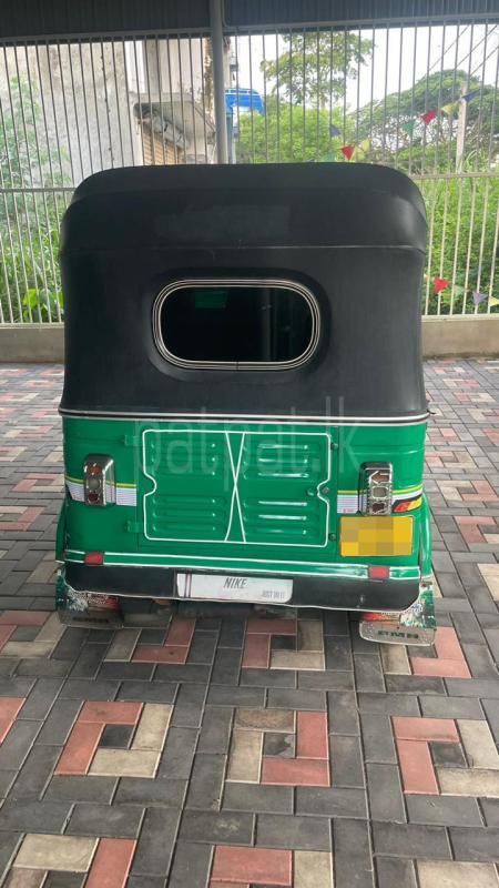 Bajaj 4 stroke 2012 - பயன்படுத்தப்பட்டது முச்சக்கர வண்டி sale in Sri Lanka - patpat.lk