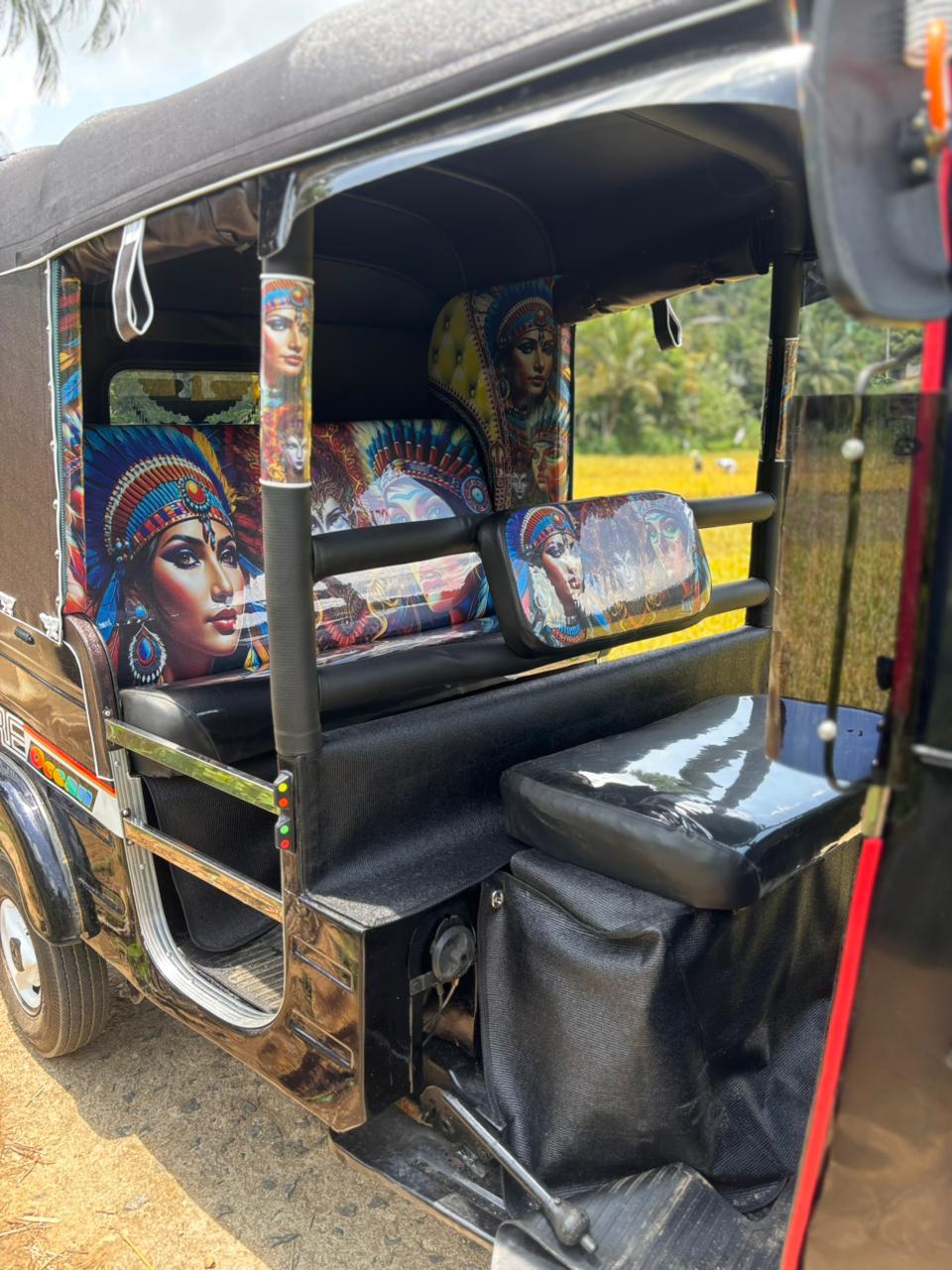 Bajaj Three Wheel 2011 - භාවිතා කරන ලද ත්‍රිරෝද රථය sale in Sri Lanka - patpat.lk