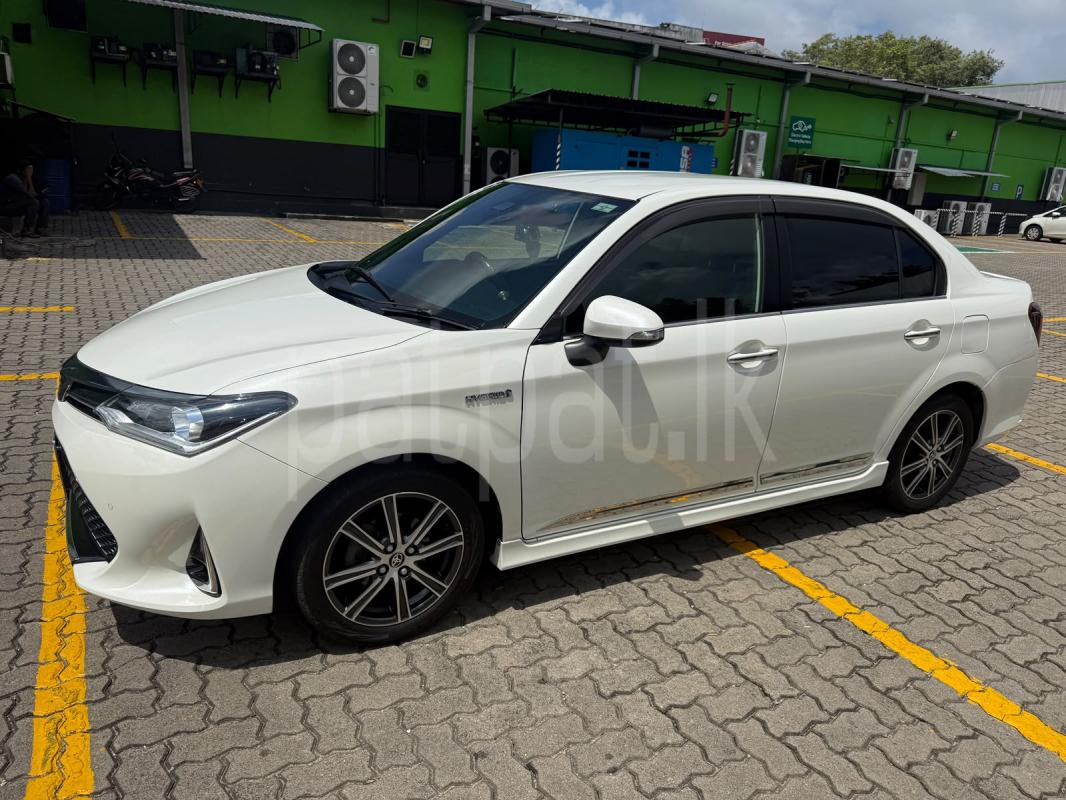 Toyota Axio 2017 - பயன்படுத்தப்பட்டது கார் sale in Sri Lanka - patpat.lk