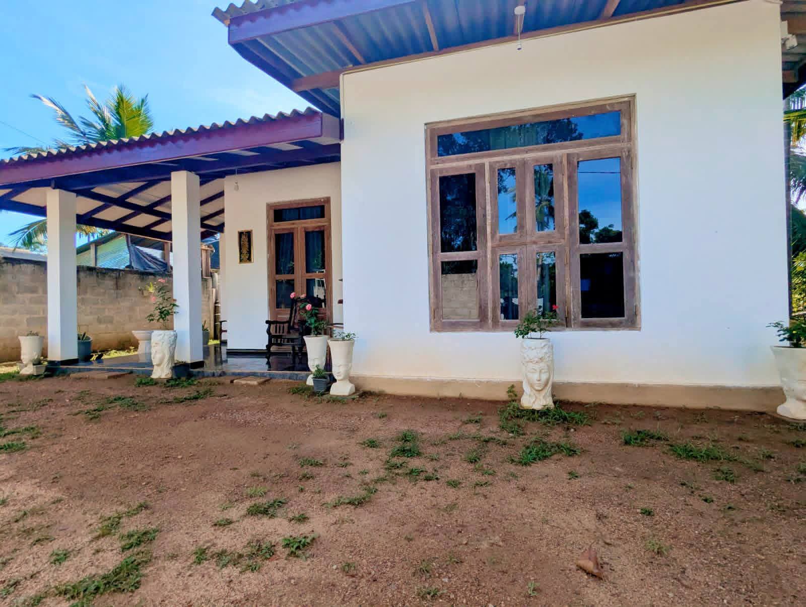 House for Sale in Nittambuwa