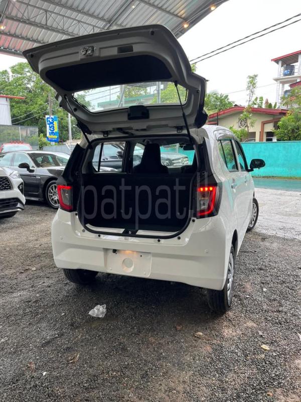 Advertisement image 6