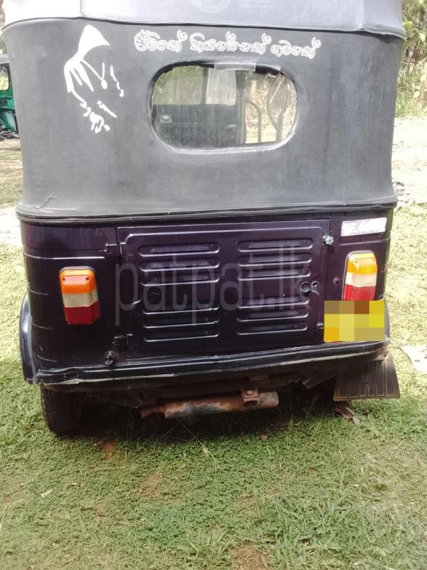 Bajaj 4 stroke 2009 - பயன்படுத்தப்பட்டது முச்சக்கர வண்டி sale in Sri Lanka - patpat.lk