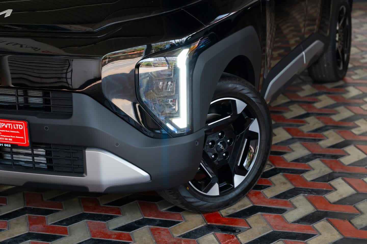 Advertisement image 3