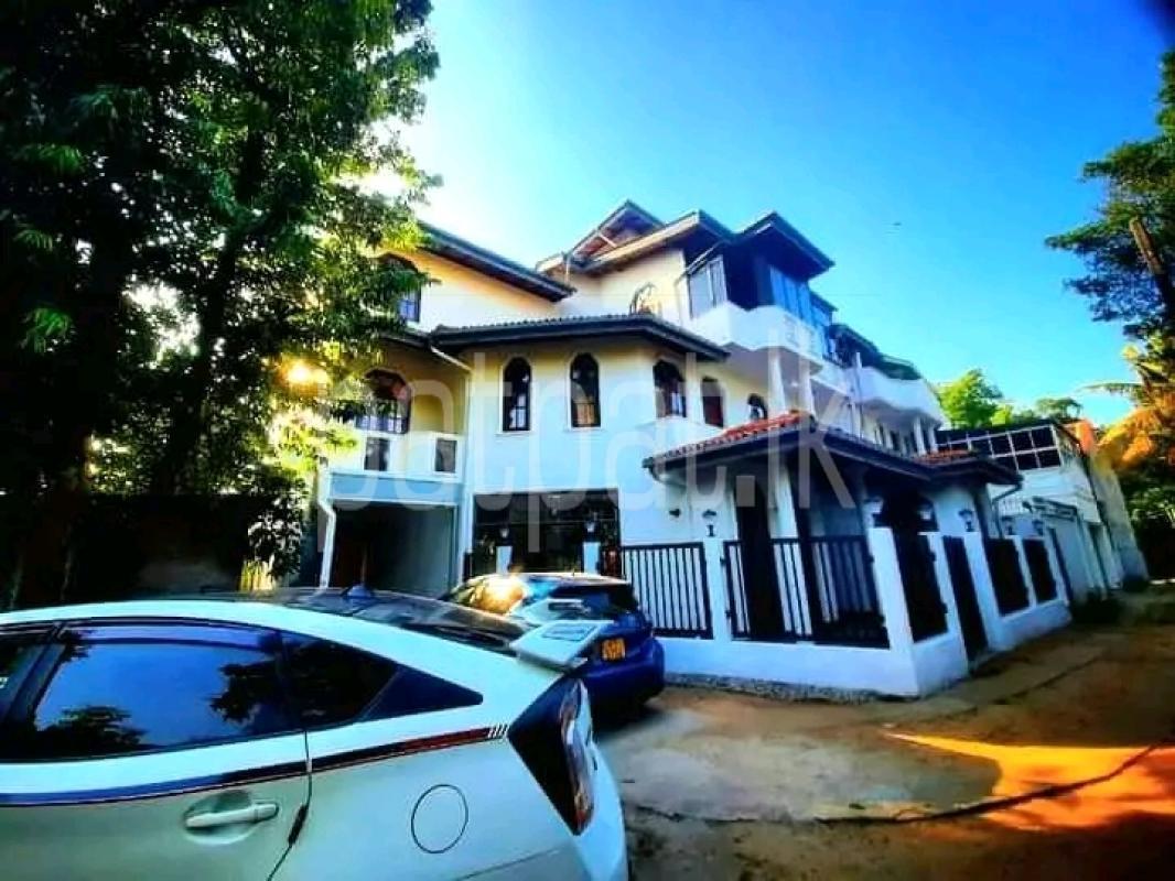 Advertisement image 6