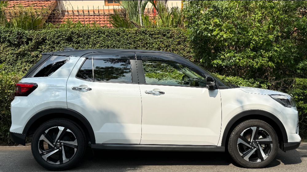 Toyota Raize 2025 - சான்றளிக்கப்பட்டது SUV sale in Sri Lanka - patpat.lk