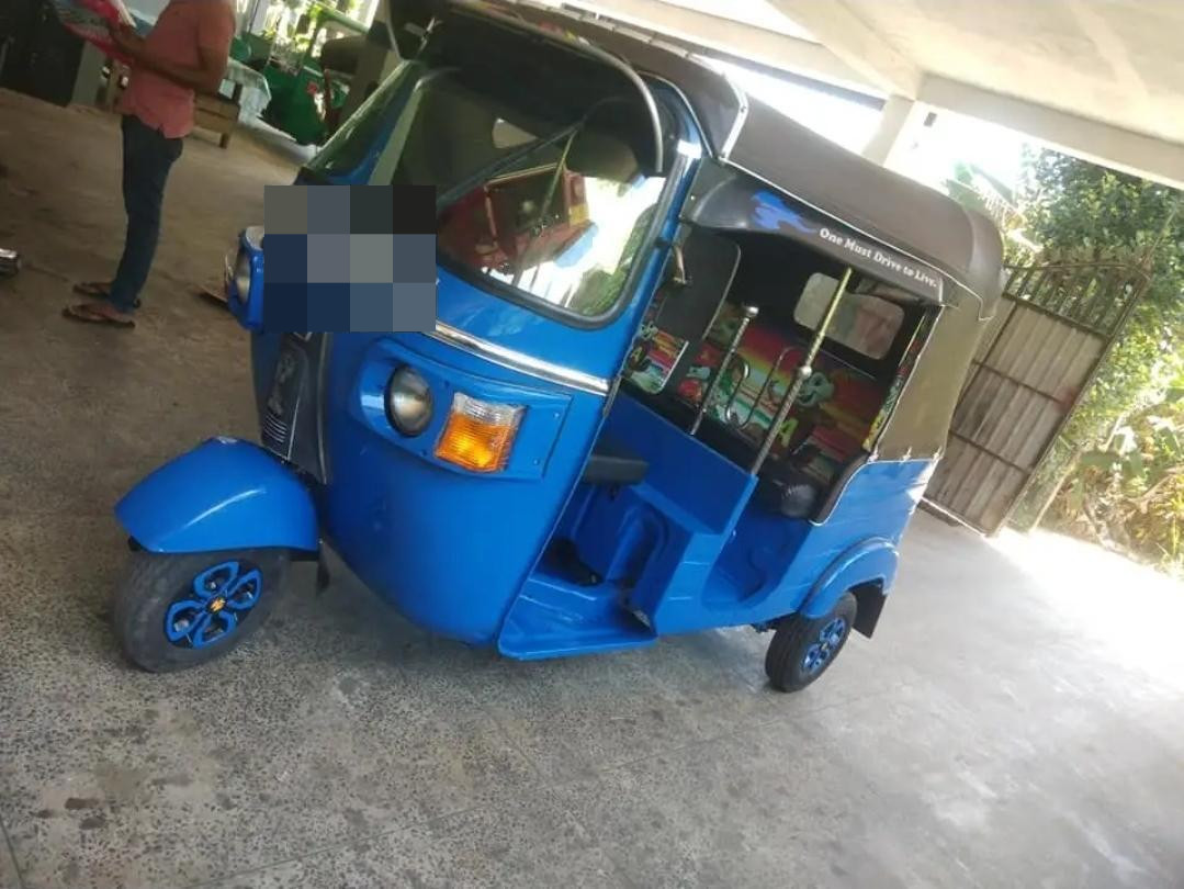 Bajaj Three Wheel 2012 - Used Three wheeler sale in Sri Lanka - patpat.lk