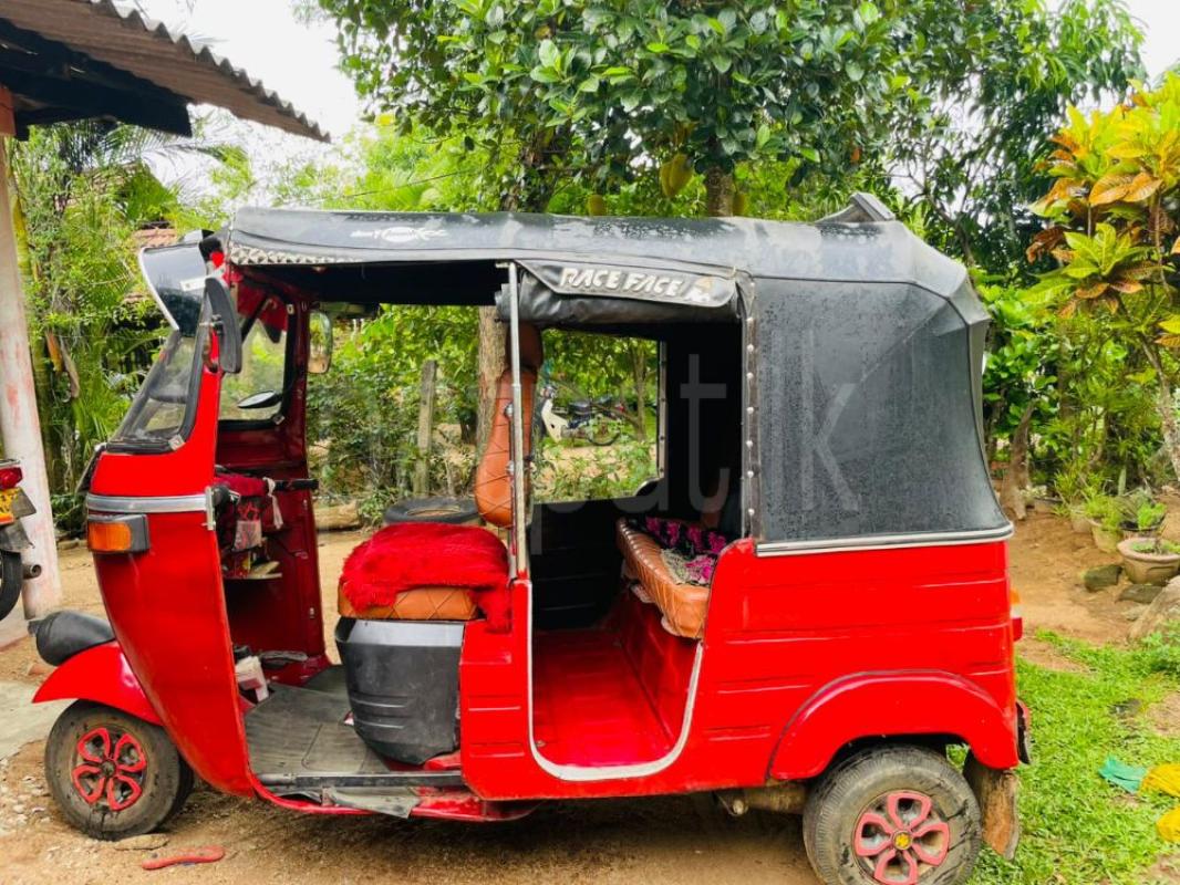 Bajaj Three Wheel 2007 - பயன்படுத்தப்பட்டது முச்சக்கர வண்டி sale in Sri Lanka - patpat.lk