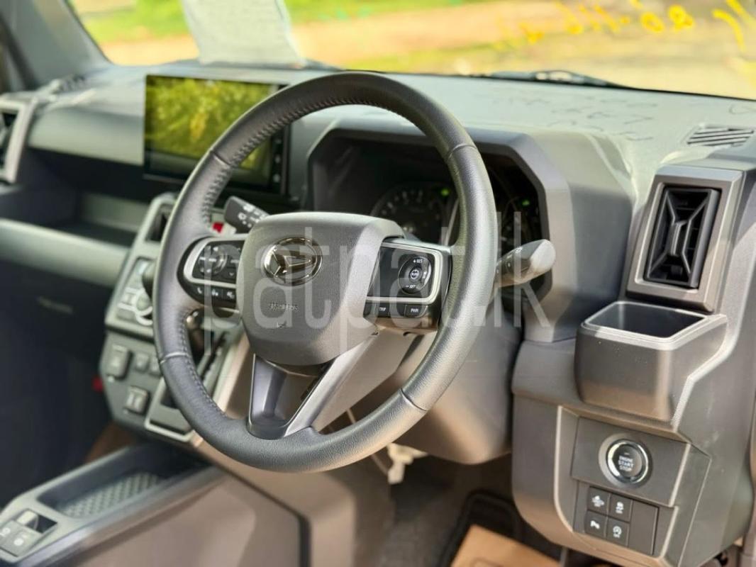 Advertisement image 6