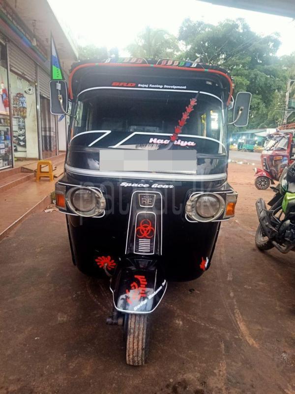 Bajaj 4 stroke 2011 - பயன்படுத்தப்பட்டது முச்சக்கர வண்டி sale in Sri Lanka - patpat.lk