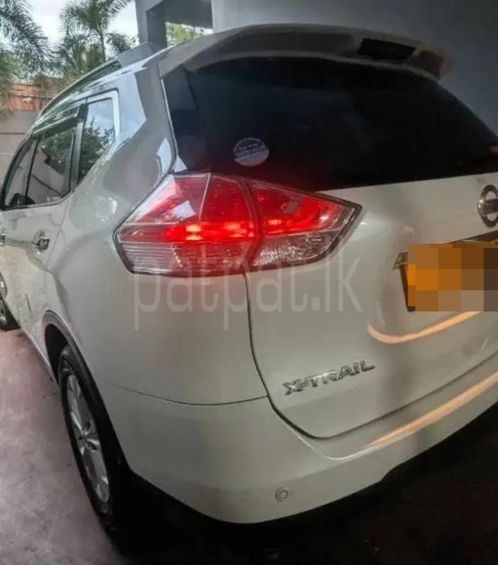 Nissan X Trail 2015 - பயன்படுத்தப்பட்டது SUV sale in Sri Lanka - patpat.lk