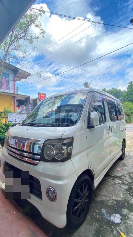Daihatsu ATARI 2016 - பயன்படுத்தப்பட்டது வேன் sale in Sri Lanka - patpat.lk