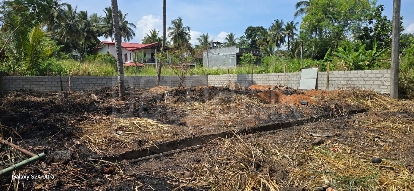 Residential Land for Sale in Nittambuwa