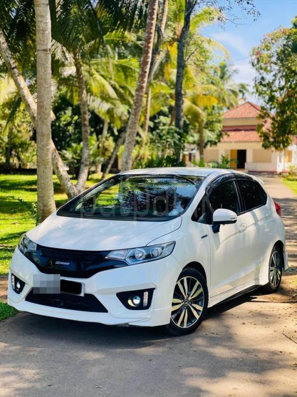 Honda Fit 2014 - பயன்படுத்தப்பட்டது கார் sale in Sri Lanka - patpat.lk