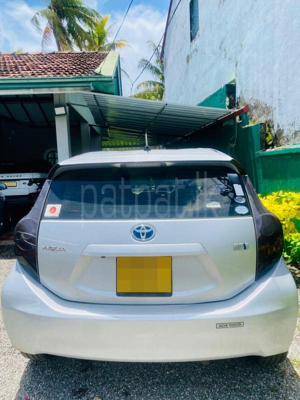 Toyota Aqua 2013 - பயன்படுத்தப்பட்டது கார் sale in Sri Lanka - patpat.lk