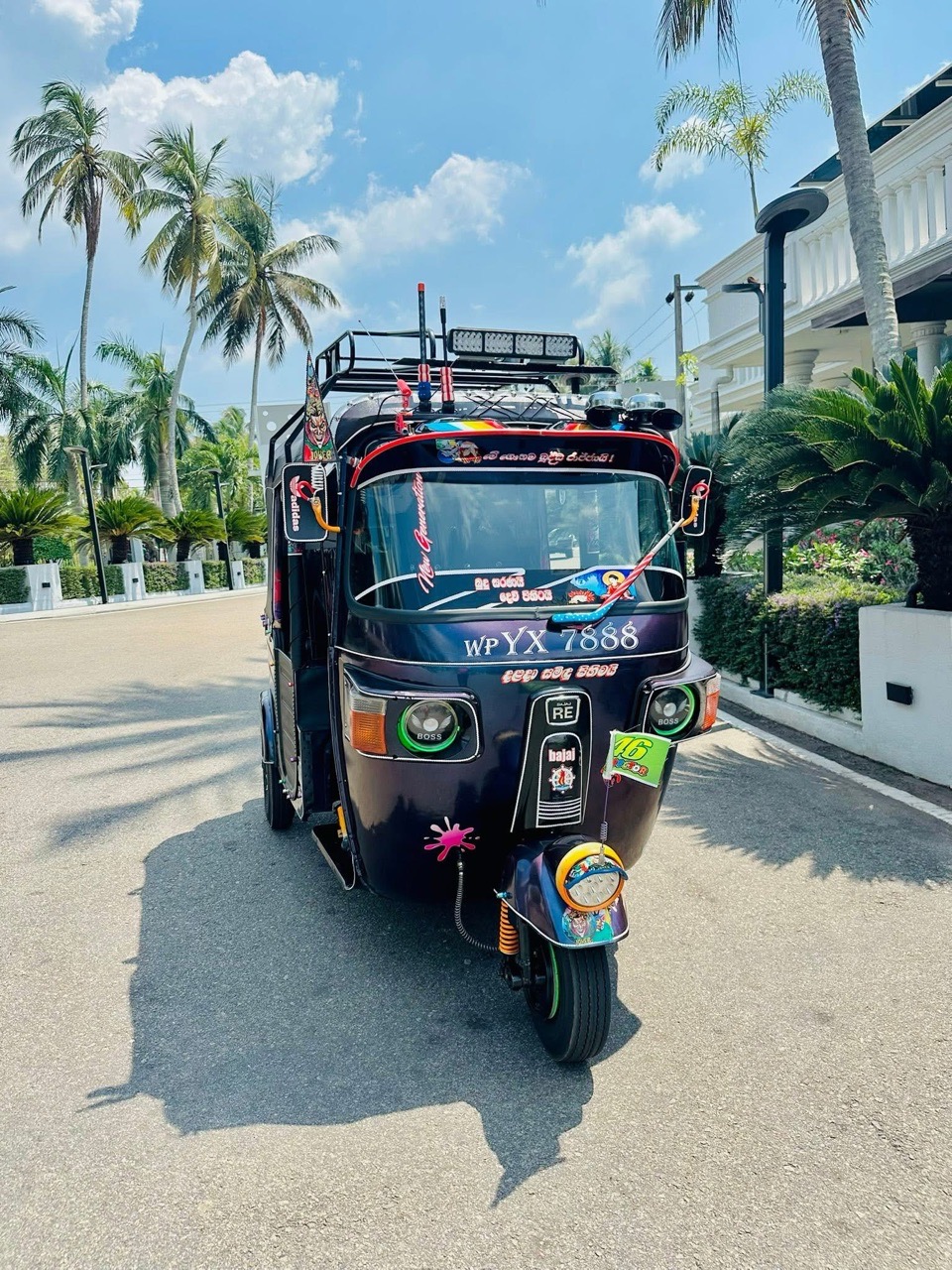 Bajaj Three Wheel 2012 ads-image-1