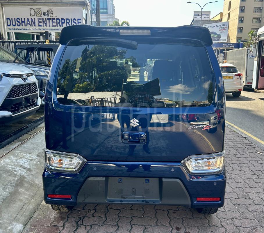 Advertisement image 6