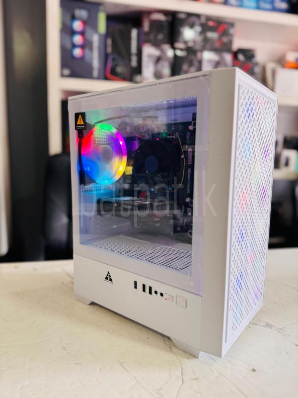 white gaming pc