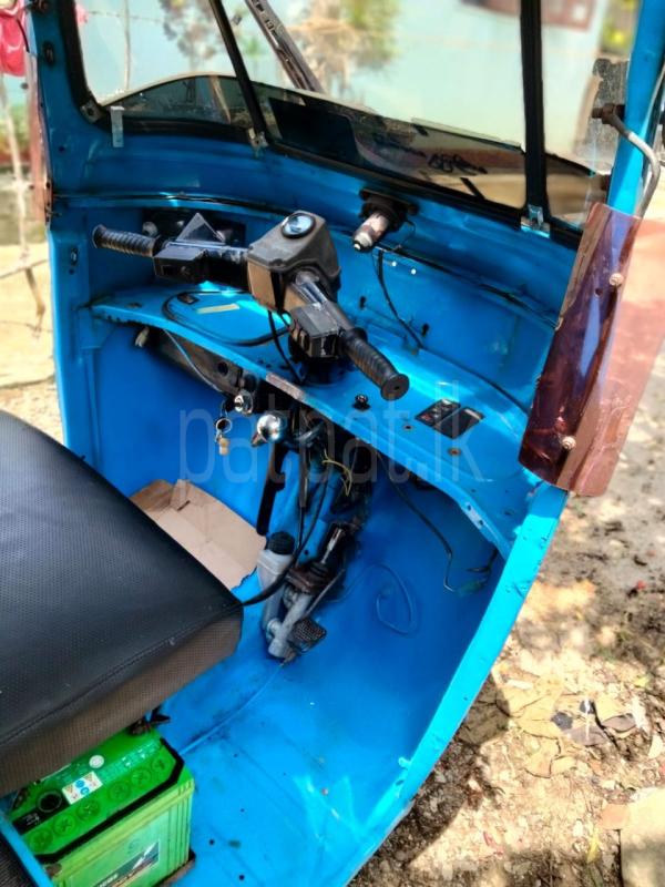 Bajaj 4 stroke 2008 - Used Three wheeler sale in Sri Lanka - patpat.lk