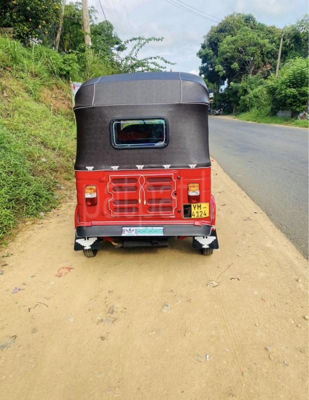 Bajaj Three Wheel 2011 - பயன்படுத்தப்பட்டது முச்சக்கர வண்டி sale in Sri Lanka - patpat.lk