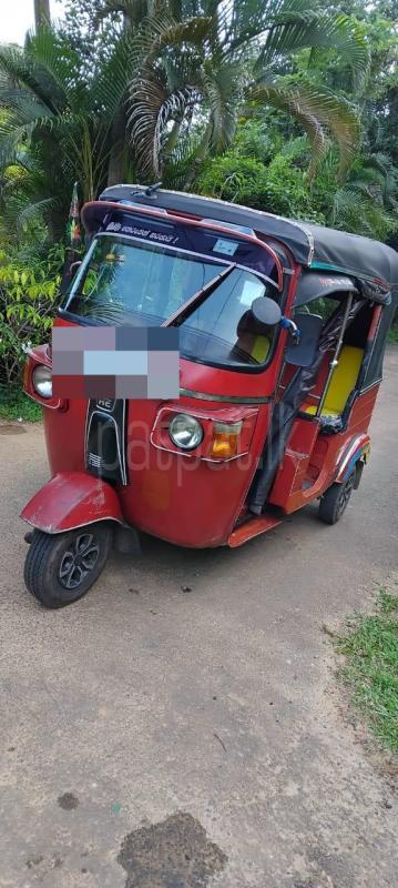Bajaj Three Wheel 2011 - භාවිතා කරන ලද ත්‍රිරෝද රථය sale in Sri Lanka - patpat.lk