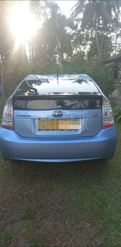 Toyota Prius 2011 - Used Car sale in Sri Lanka - patpat.lk
