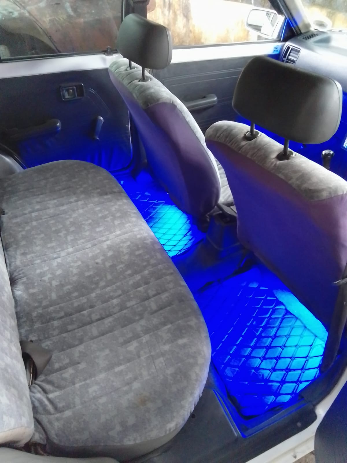 Mazda Familia 1988 - භාවිතා කරන ලද කාර් sale in Sri Lanka - patpat.lk