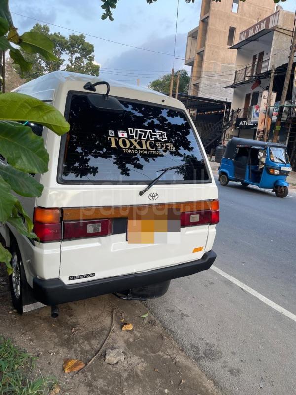 Toyota LiteAce 1990 - Used Van sale in Sri Lanka - patpat.lk