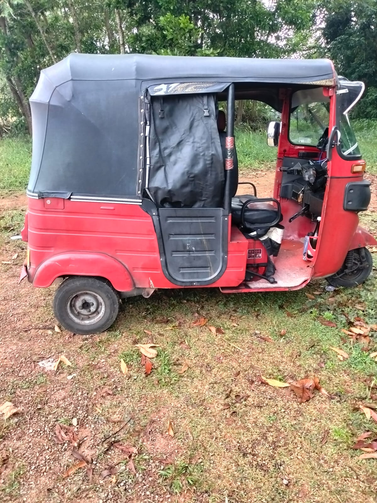 Bajaj 4 stroke 2018 - Used Three wheeler sale in Sri Lanka - patpat.lk