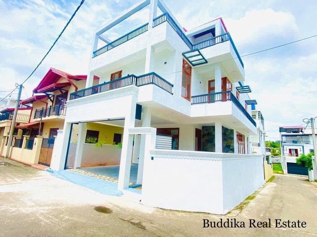 House for Sale in Piliyandala
