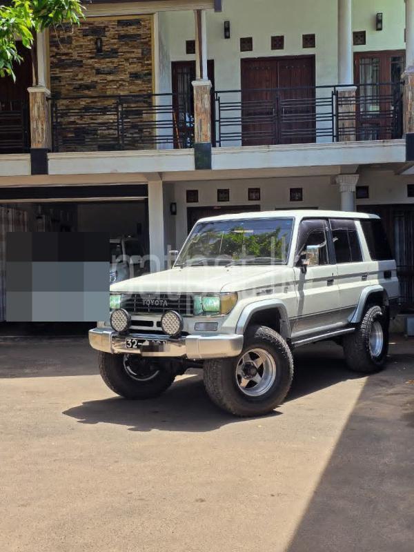 Toyota Land Cruiser Prado 1987 - Used SUV sale in Sri Lanka - patpat.lk