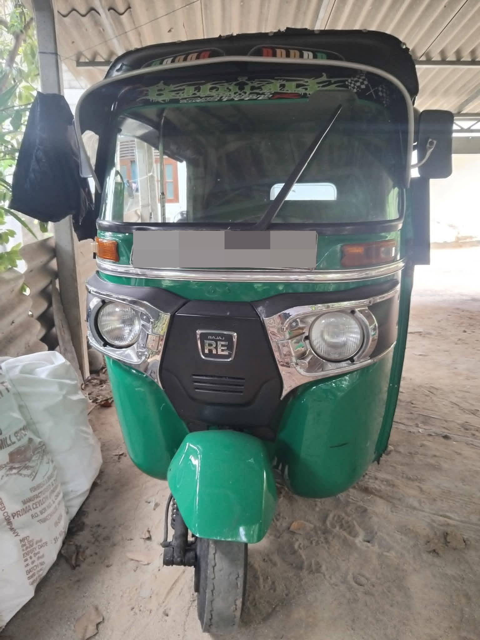 Bajaj Three Wheel 2014 - Used Three wheeler sale in Sri Lanka - patpat.lk