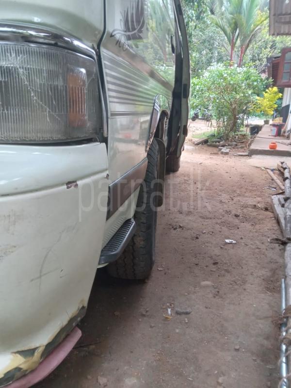 Nissan Caravan 2001 - பயன்படுத்தப்பட்டது வேன் sale in Sri Lanka - patpat.lk