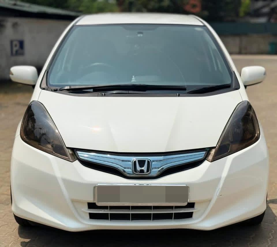 Honda Fit 2011 ads-image-1