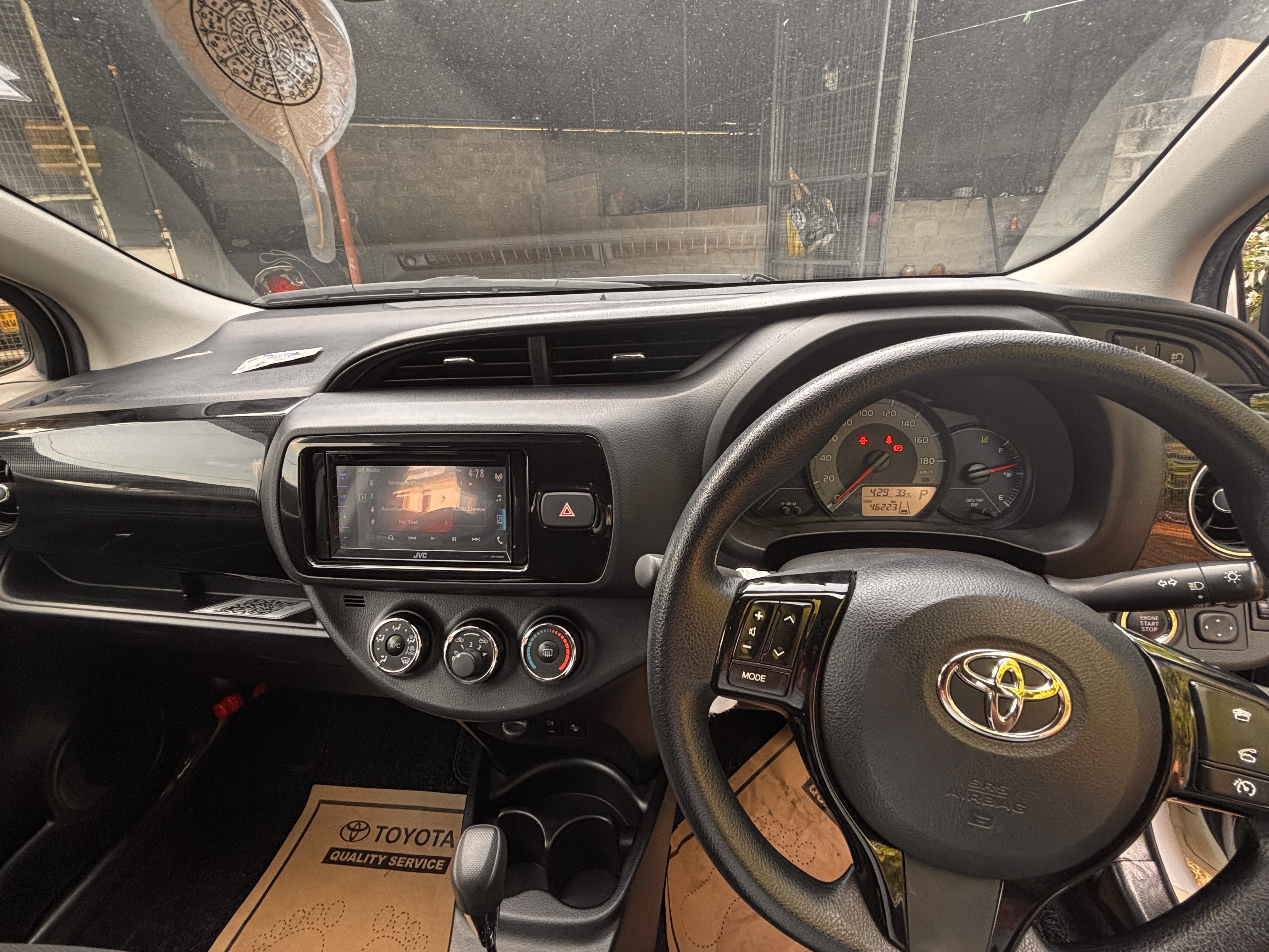 Toyota Vitz 2018 - භාවිතා කරන ලද කාර් sale in Sri Lanka - patpat.lk