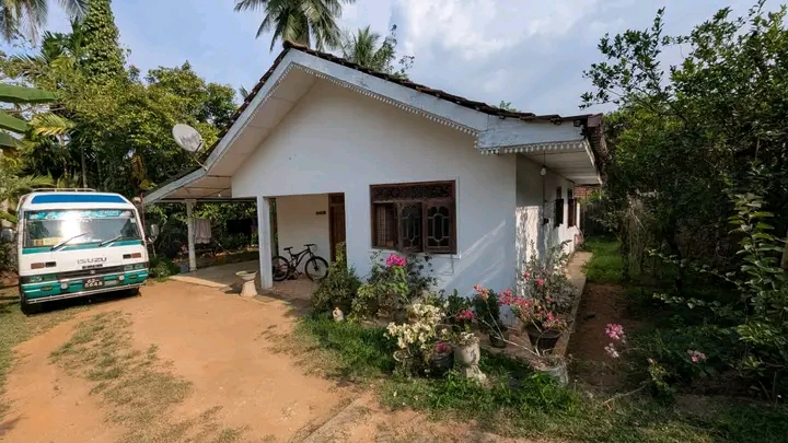 House for Sale in Nittambuwa