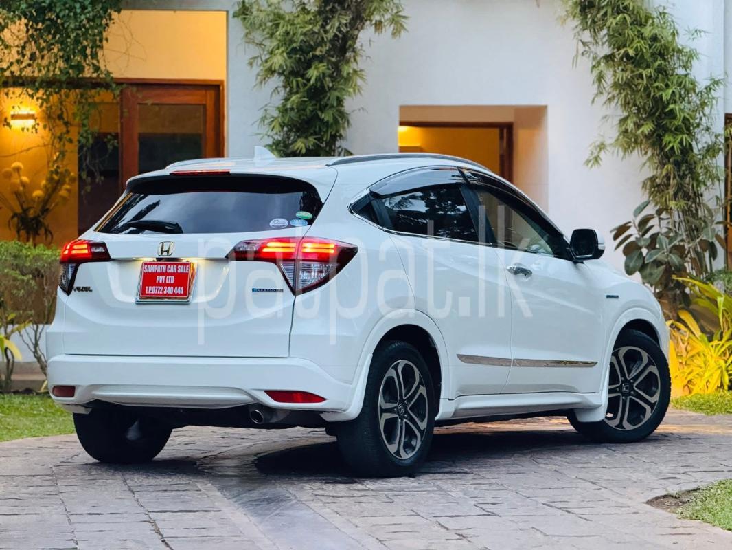 Advertisement image 3