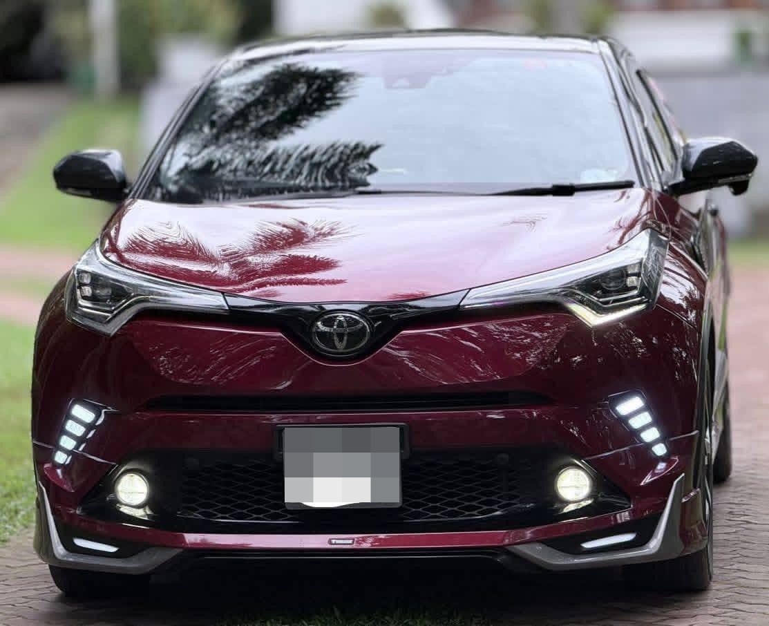 Toyota CHR 2018 - Used SUV sale in Sri Lanka - patpat.lk