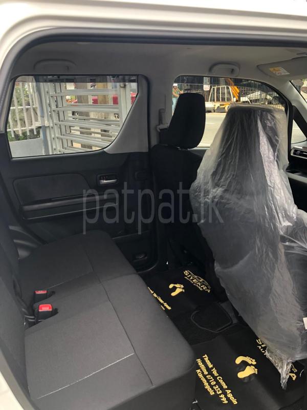 Advertisement image 6