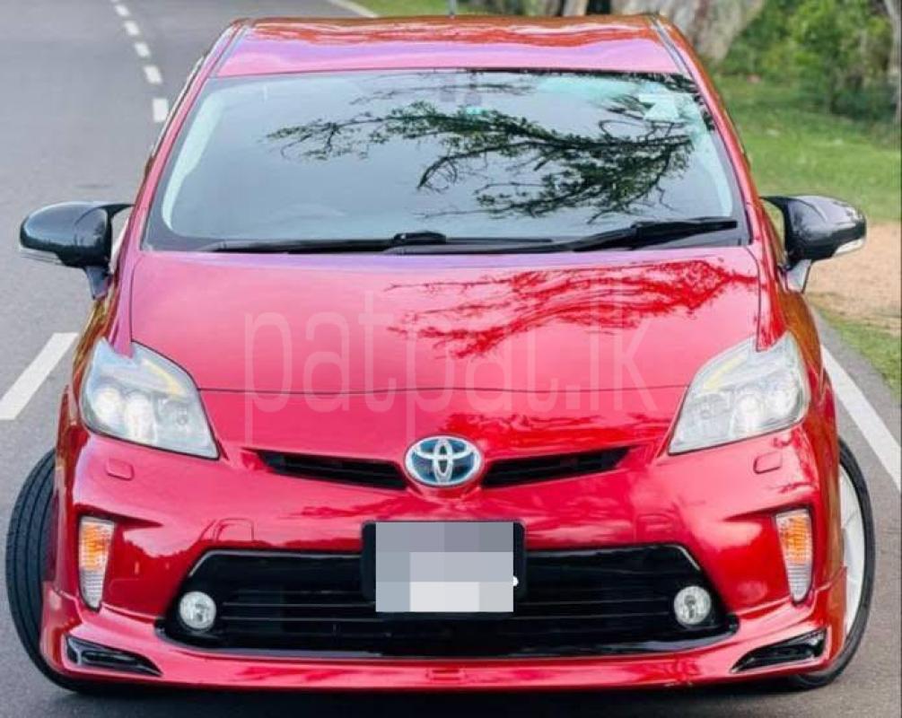 Toyota Prius 2013 - பயன்படுத்தப்பட்டது கார் sale in Sri Lanka - patpat.lk