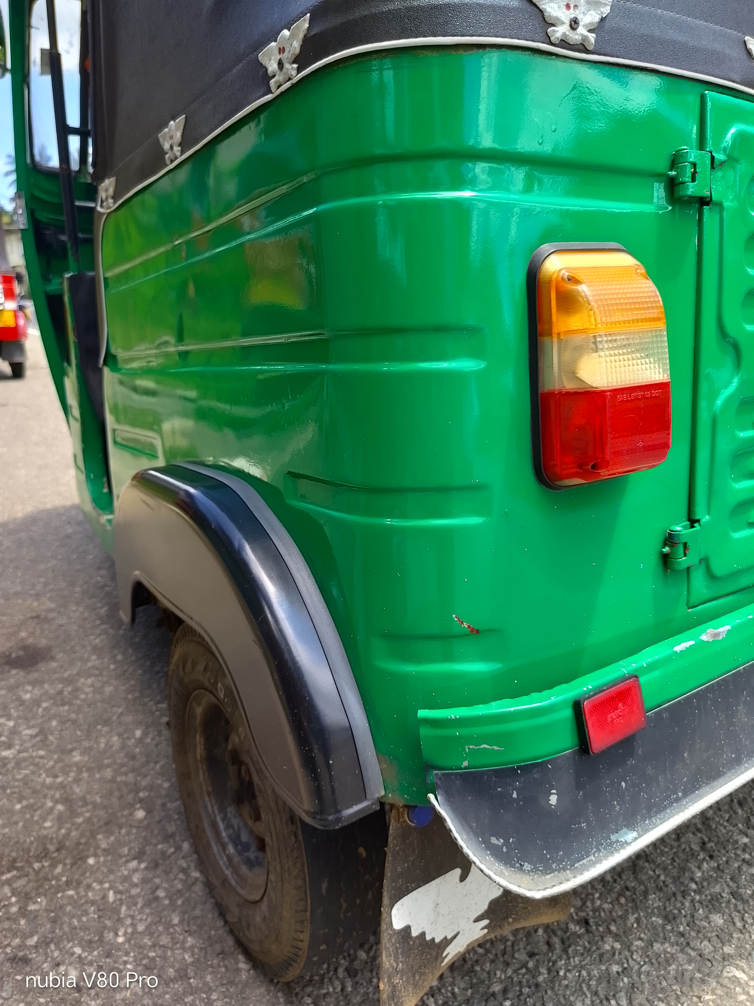 Bajaj Three Wheel 2004 - භාවිතා කරන ලද ත්‍රිරෝද රථය sale in Sri Lanka - patpat.lk