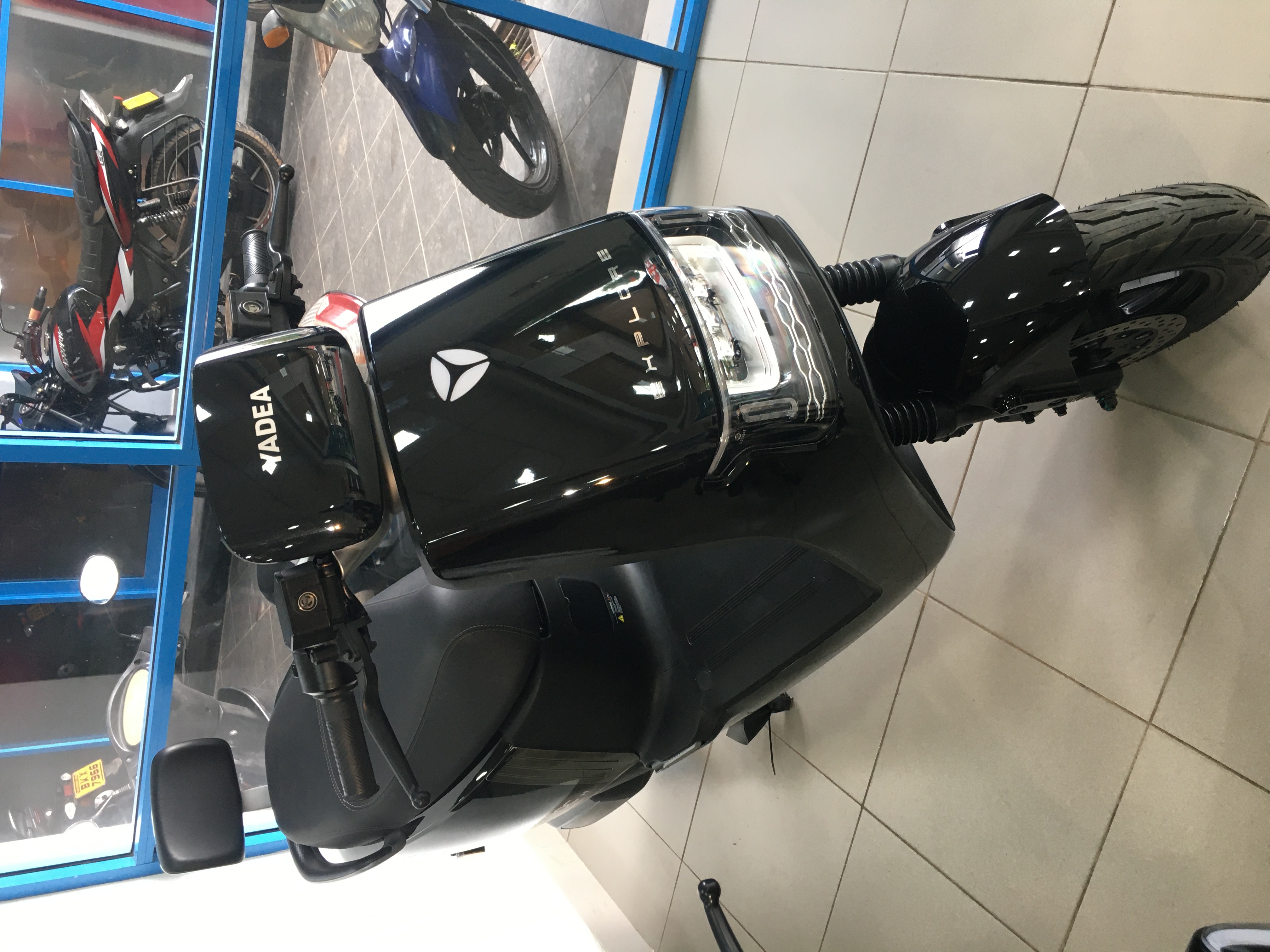 Yadea M6 2025 - சான்றளிக்கப்பட்டது பைக் sale in Sri Lanka - patpat.lk