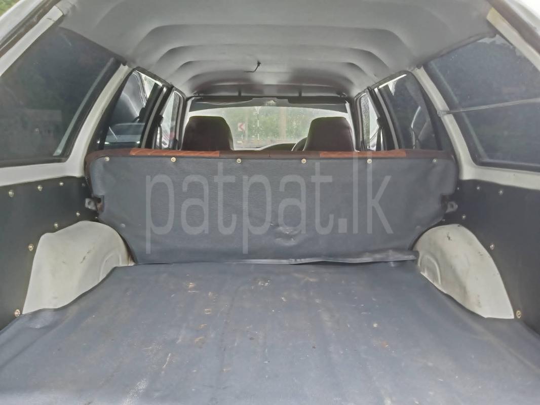 Toyota Corolla 1990 - பயன்படுத்தப்பட்டது கார் sale in Sri Lanka - patpat.lk