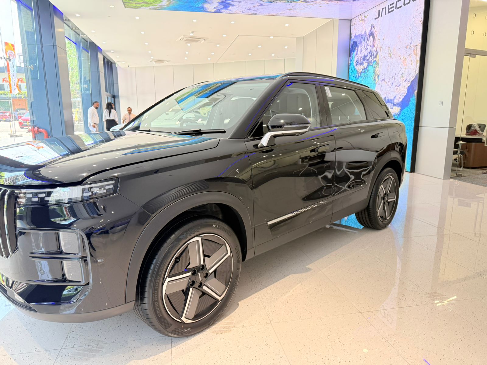 Advertisement image 5